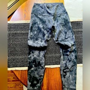 Lululemon Align (size 8)